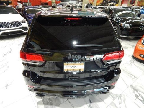 Used 2021 Jeep Grand Cherokee SRT w/ Trailer Tow Group IV image 9