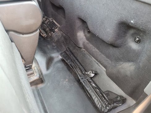 Used 2021 Chevrolet Silverado 2500 W/T image 30