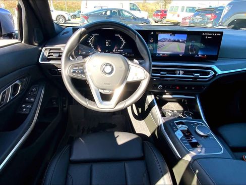 Used 2023 BMW 330i xDrive Sedan w/ Premium Package image 6
