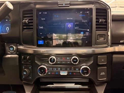 Used 2025 Ford F250 Lariat w/ Black Appearance Package AWD/4WD image 41
