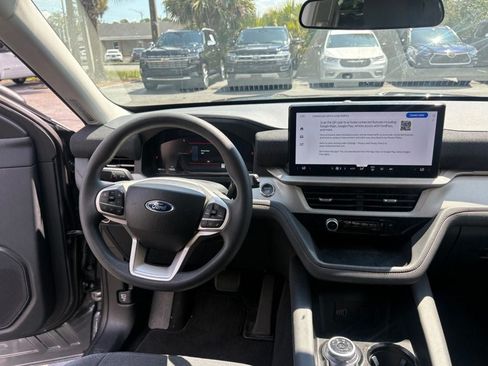 Used 2026 Ford Explorer Active RWD image 21