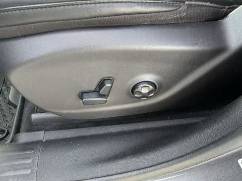 Used 2020 Jeep Cherokee Trailhawk image 14