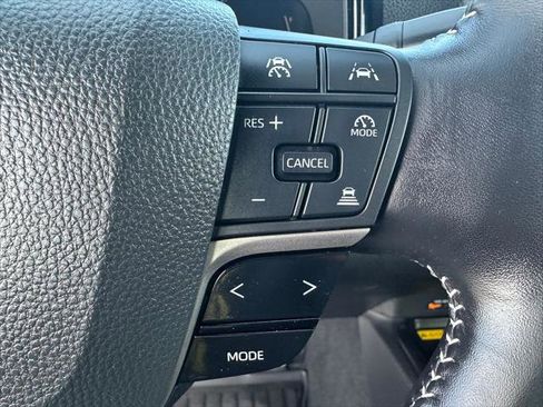 Certified 2025 Toyota Camry SE w/ Convenience Package image 22