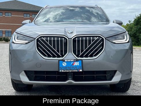 Used 2025 BMW X3 xDrive30i w/ Premium Package AWD/4WD image 2