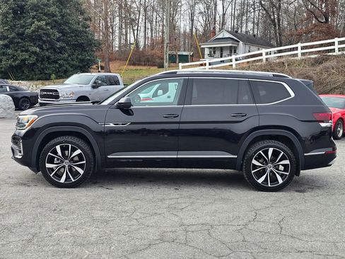 Used 2024 Volkswagen Atlas SEL Premium R-Line image 17