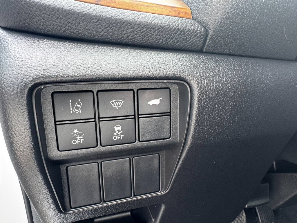 Used 2019 Honda CR-V Touring image 11