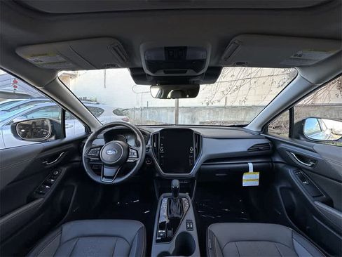 Certified 2025 Subaru Crosstrek 2.5i Limited w/ Crosstrek Mirror Package image 10