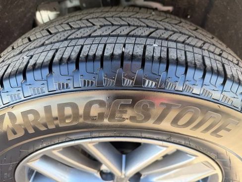 Used 2025 Nissan Rogue S FWD image 26