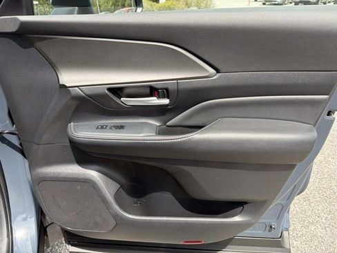 Certified 2025 Toyota Grand Highlander FWD image 15