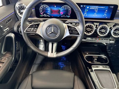 Certified 2025 Mercedes-Benz CLA 250 image 21