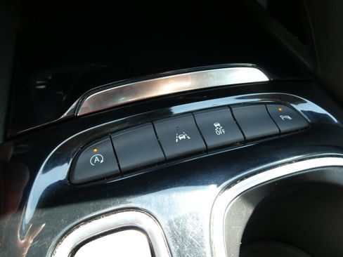 Certified 2021 Buick Envision Essence w/ Technology Package I FWD image 28