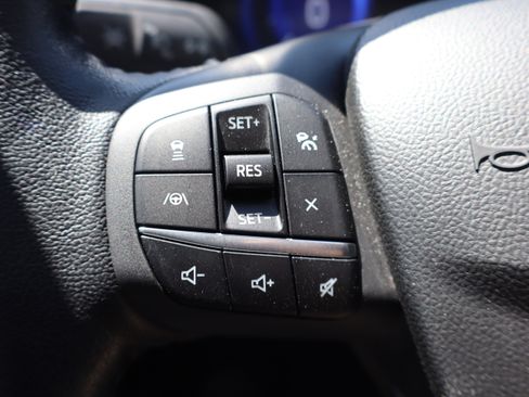 Used 2020 Ford Escape Titanium FWD image 15