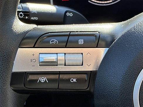 Used 2025 Hyundai Santa Cruz SEL image 22