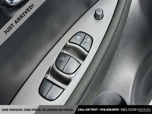 Used 2023 Nissan Leaf S image 17