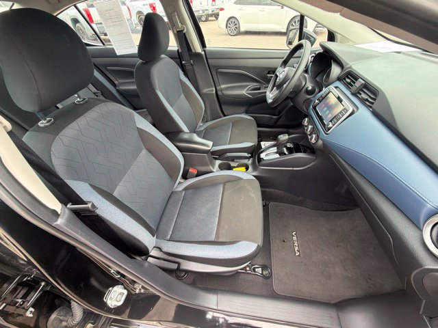 Used 2025 Nissan Versa SV FWD image 13