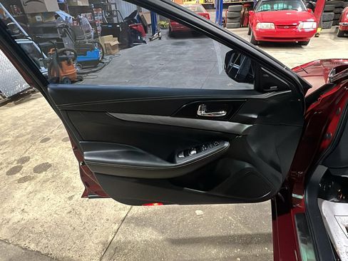 Used 2017 Nissan Maxima 3.5 SL image 10