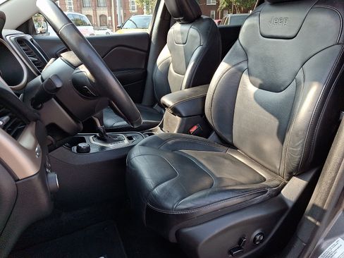 Used 2015 Jeep Cherokee Limited AWD/4WD image 13