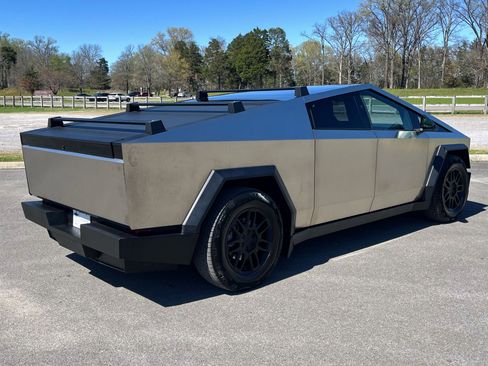 Used 2025 Tesla Cybertruck AWD Crew Cab image 3