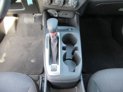 Certified 2024 Chevrolet Trax RS w/ Driver Confidence Package image 27