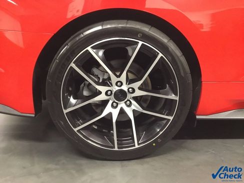 Used 2018 Ford Mustang GT Premium w/ Equipment Group 401A image 17