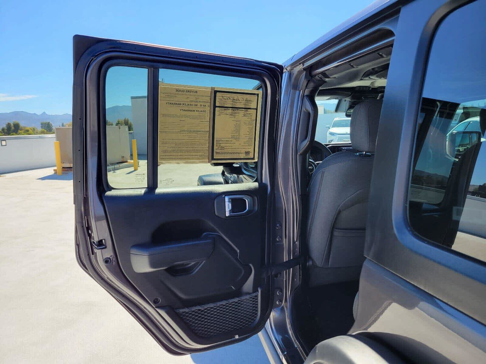 Used 2025 Jeep Wrangler Unlimited Sport AWD/4WD image 15