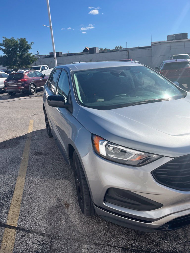 Used 2024 Ford Edge SE w/ Black Appearance Package AWD/4WD image 1