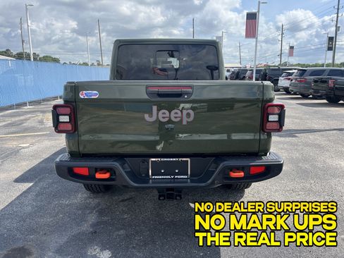Used 2021 Jeep Gladiator Mojave AWD/4WD image 3