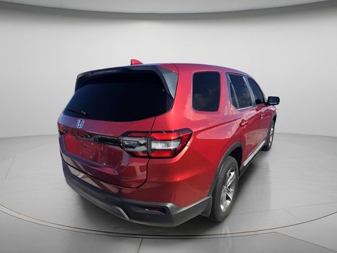 Used 2025 Honda Pilot EX-L image 4