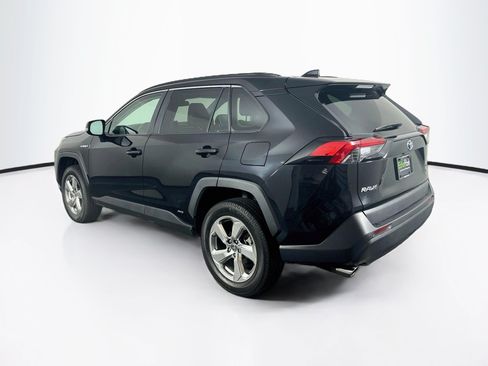 Used 2021 Toyota RAV4 XLE Premium AWD/4WD image 5