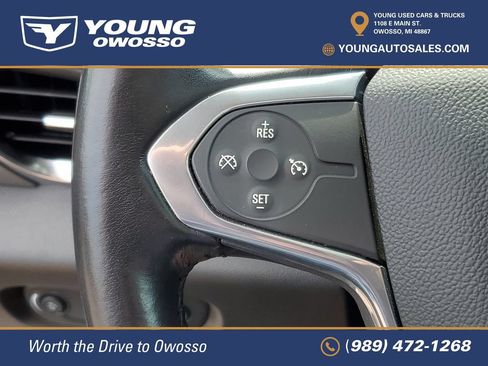 Used 2021 Chevrolet Traverse LT w/ LT Premium Package AWD/4WD image 14