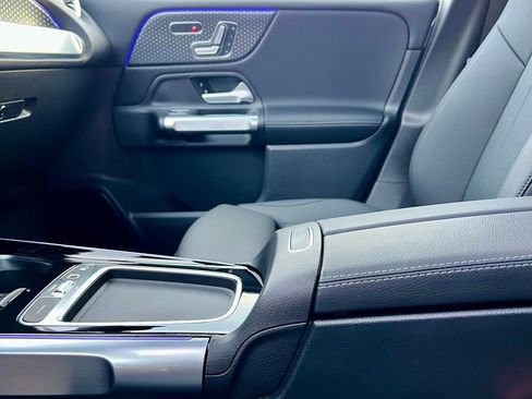 Certified 2026 Mercedes-Benz GLB 250 4MATIC image 25