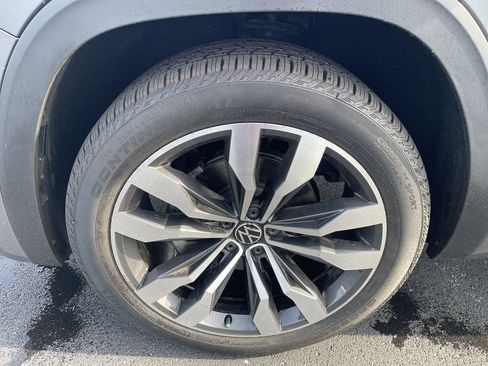 Used 2021 Volkswagen Atlas SEL Premium AWD/4WD image 14