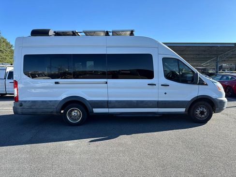 Used 2016 Ford Transit 350 XLT RWD image 4