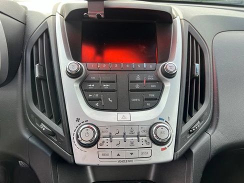 Used 2017 Chevrolet Equinox LT w/ Convenience Package FWD image 16