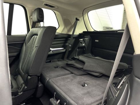 Used 2019 BMW X7 xDrive40i w/ Premium Package AWD/4WD image 18