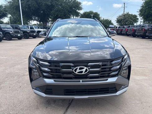 Used 2025 Hyundai Tucson SEL FWD image 2