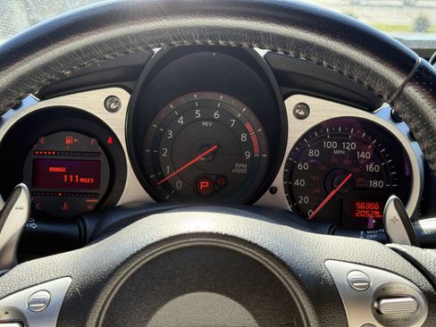 Used 2017 Nissan 370Z Touring image 13