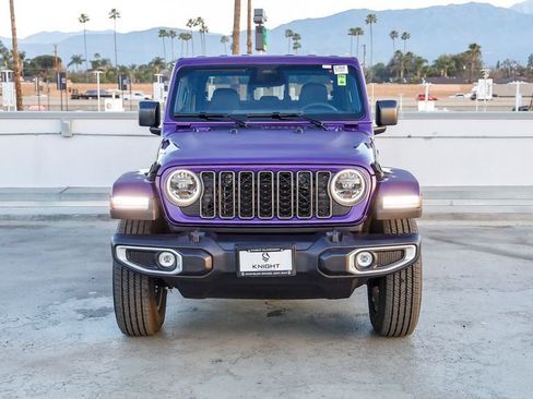 New 2026 Jeep Gladiator Sport AWD/4WD image 3