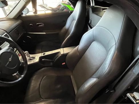 Used 2005 Chrysler Crossfire Limited RWD image 14