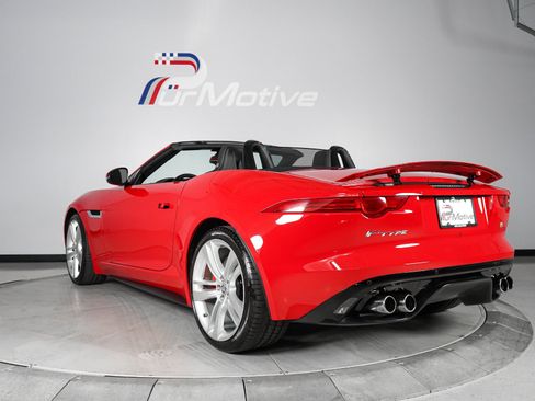 Used 2014 Jaguar F-TYPE S RWD image 10