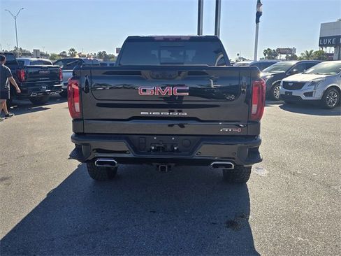 Used 2025 GMC Sierra 1500 AT4 w/ AT4 Premium Package image 6