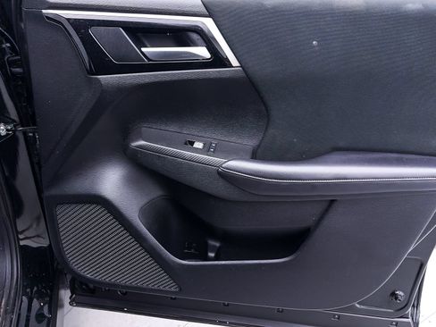 Used 2024 Mitsubishi Outlander ES FWD image 24