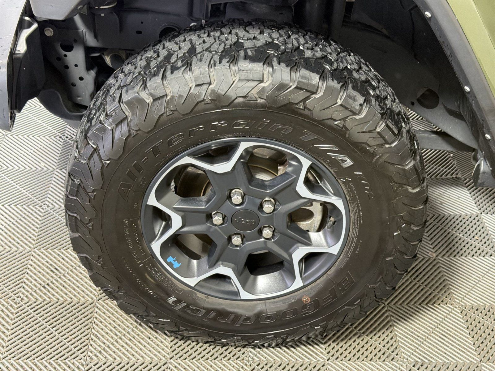 Used 2023 Jeep Wrangler Unlimited Rubicon 4xe w/ Cold Weather Group AWD/4WD image 12
