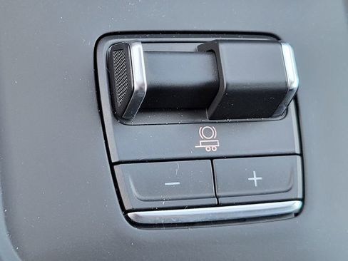 New 2025 GMC Sierra 3500 Denali w/ Denali Reserve Package image 30