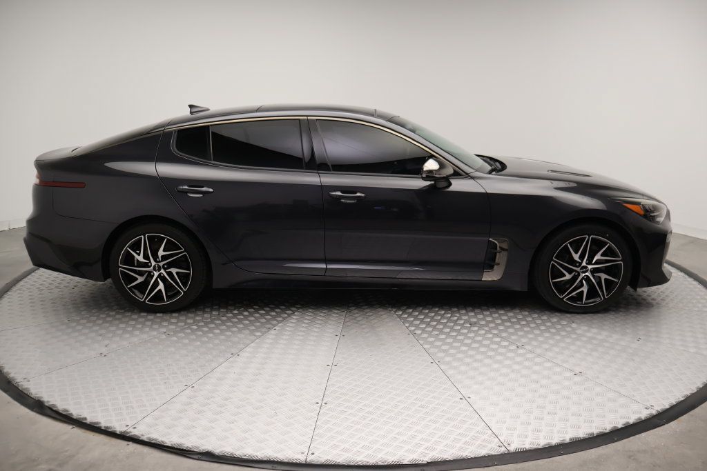 Used 2022 Kia Stinger GT-Line w/ Sun & Sound Package RWD image 7