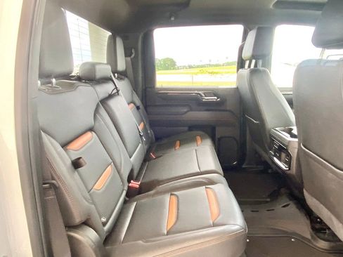 Used 2025 GMC Sierra 2500 AT4 AWD/4WD image 25