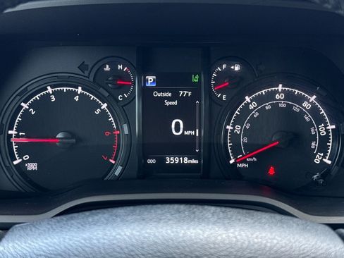 Used 2021 Toyota 4Runner SR5 Premium w/ Moonroof Package AWD/4WD image 23