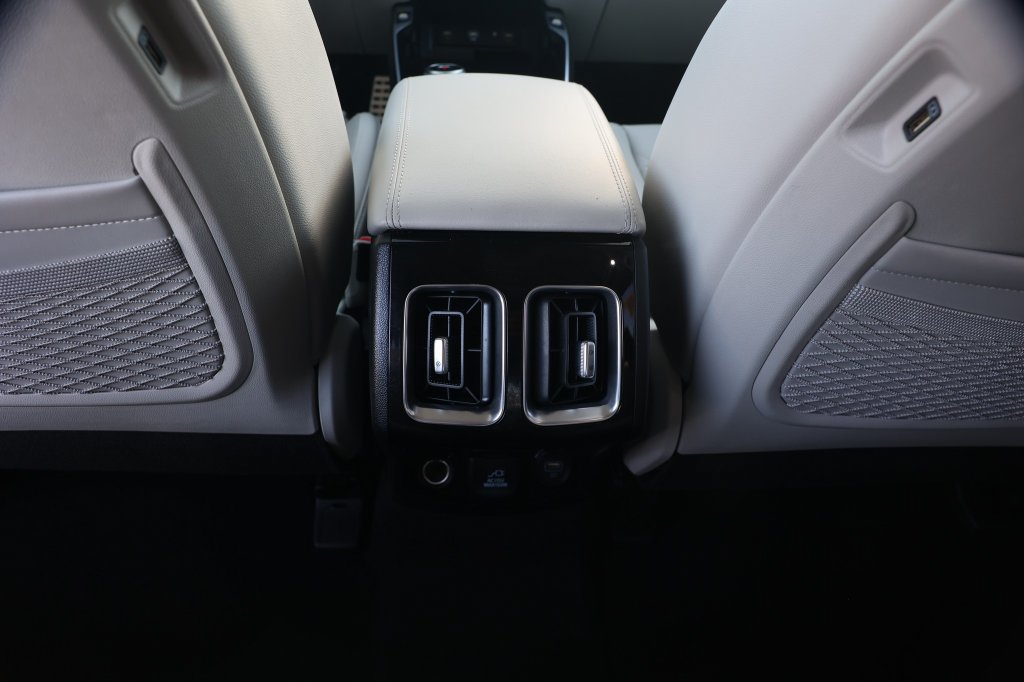 Used 2023 Kia Sorento SX Prestige AWD/4WD image 34