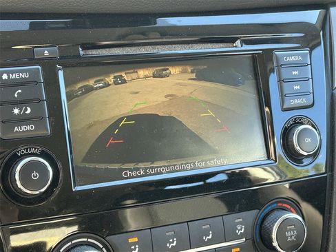 Certified 2021 Nissan Rogue Sport S image 8