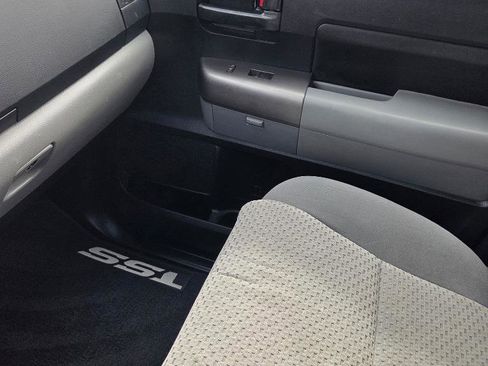 Used 2013 Toyota Tundra 2WD Double Cab image 11